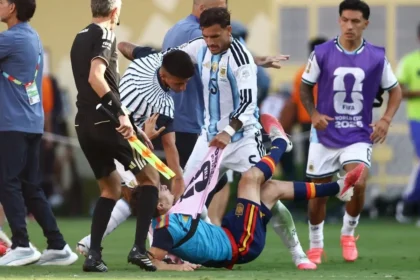 fifa-abre-expediente-a-paredes-molina-almada-y-gavi-por-agresiones-en-la-final-del-mundial_75cdc400-60c6-41bc-a29b-45a10e6adc5f_medialjnimgndimagefullsize