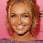 Hayden_Panettiere_2009_Straighten_Crop