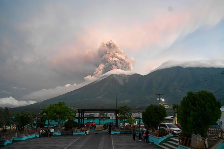 guatemala-en-alerta-maxima-por-actividad-del-volcan-de-fuego-preven-que-ceniza-llegue-a-municipios-de-chiapas_97773595-c308-466d-a1f8-9501dd7fc6d3_medialjnimgndimagefullsize
