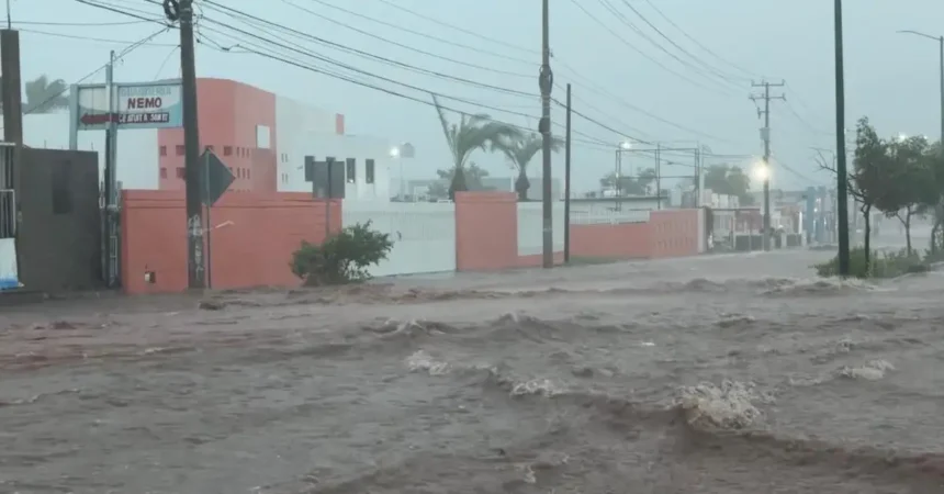 huracan-polo-toca-tierra-en-guaymas-sonora-y-sumerge-la-ciudad_4e9b8602-93fb-4bdc-818a-a38cf837ec76_media